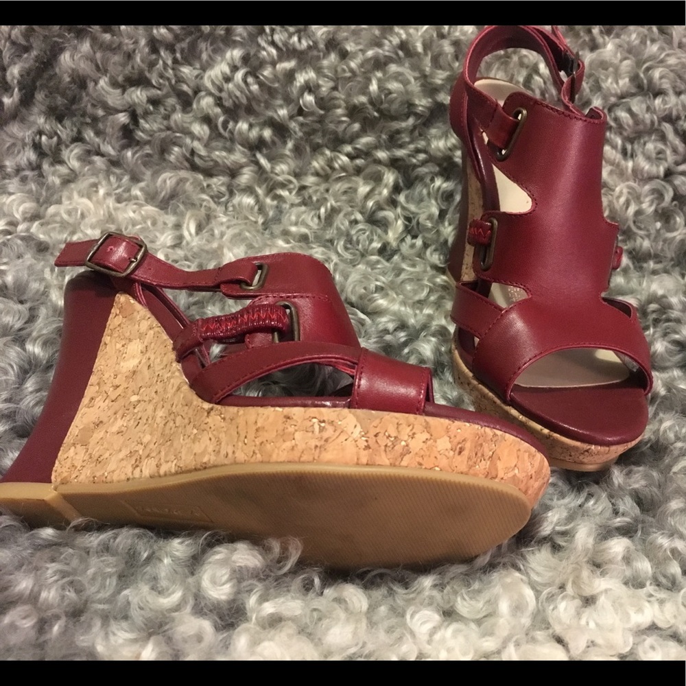 Andreá Dark Red Heels